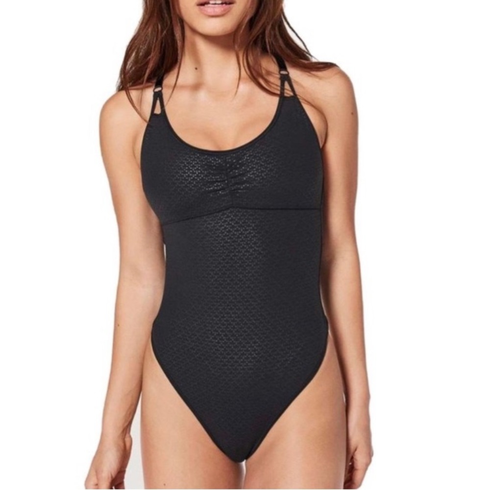 Lululemon black the easy bodysuit women's 8